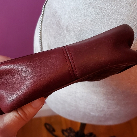 SOLD Vintage Brighton Leather Embossed Crossbody - Picture 4 of 6